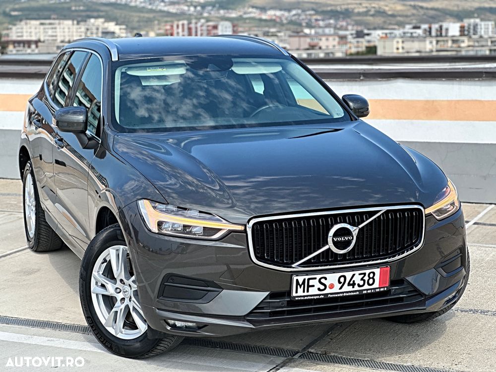 Volvo XC 60 B4 MHEV AWD Momentum