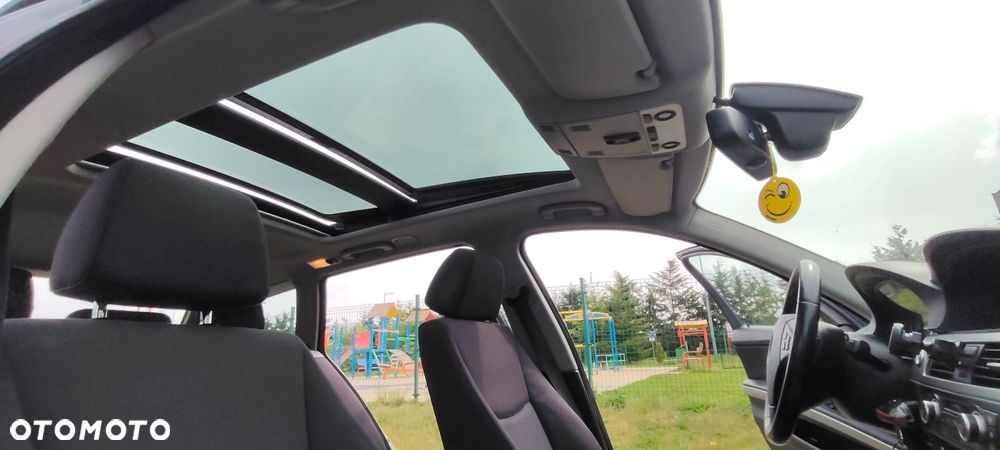 BMW Seria 3 318d - 25