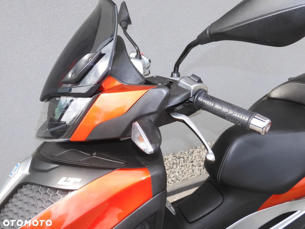 Piaggio MP-3 - 33