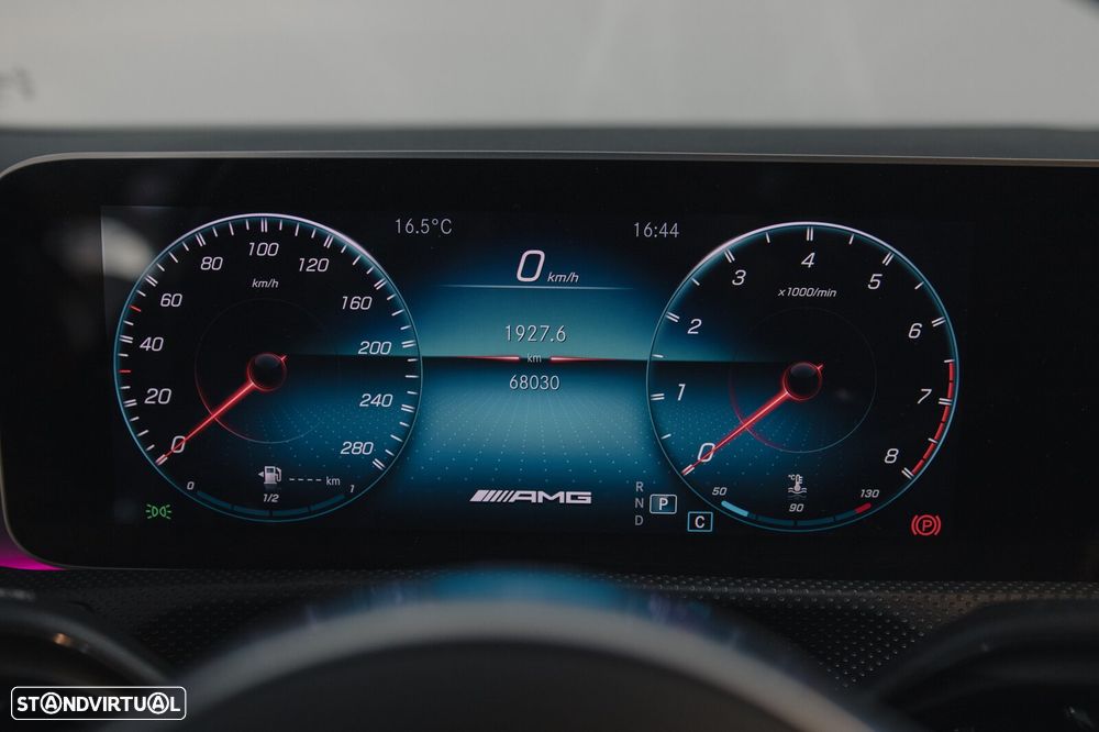 Mercedes-Benz CLA 35 AMG Shooting Brake 4Matic - 11