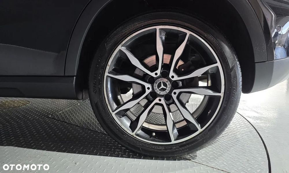 Mercedes-Benz GLA - 28