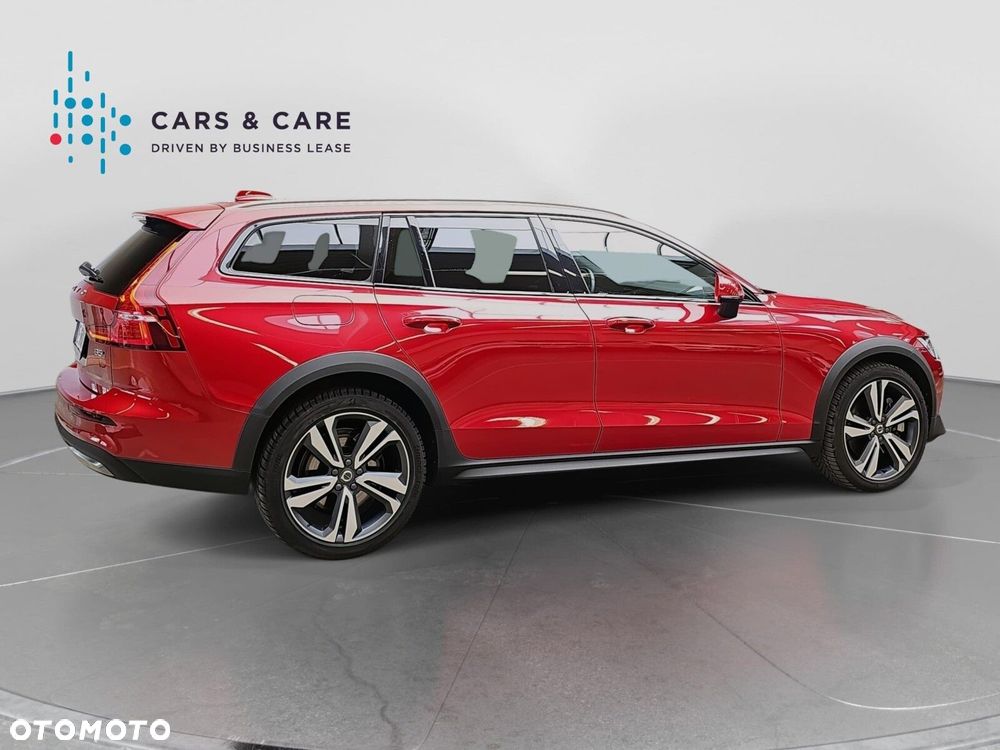 Volvo V60 Cross Country - 23