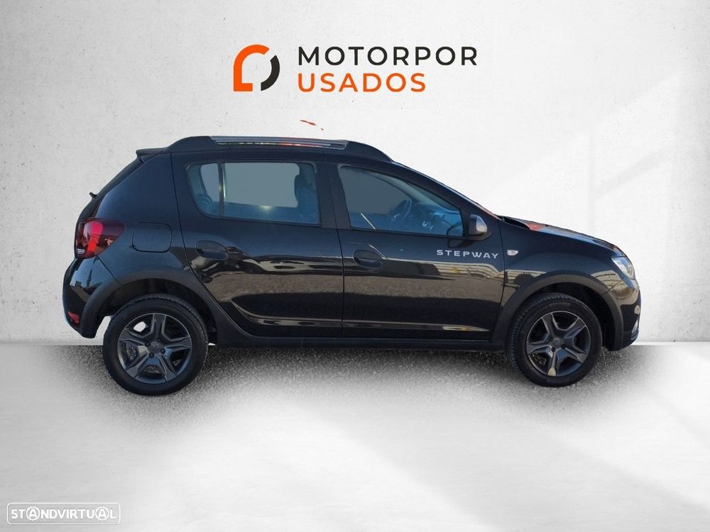 Dacia Sandero 1.5 Blue dCi Stepway - 4