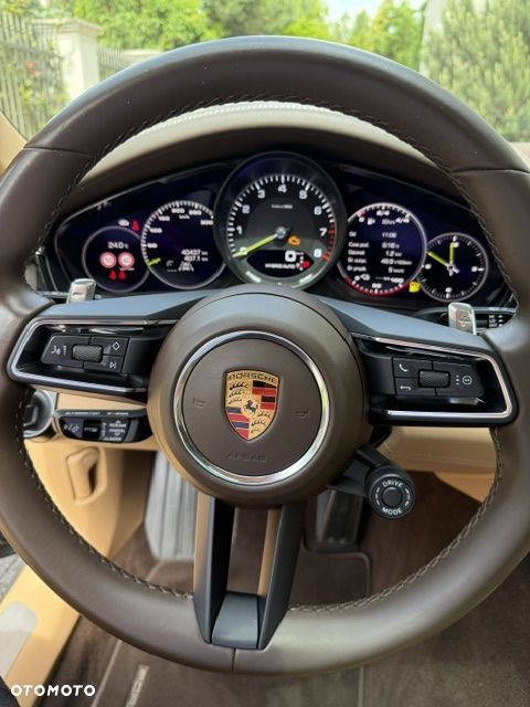 Porsche Panamera 4 E-Hybrid - 5