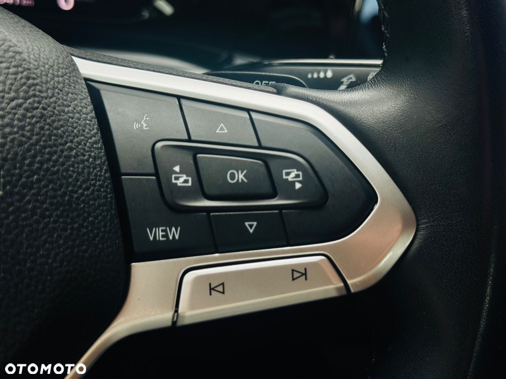 Volkswagen Golf - 12