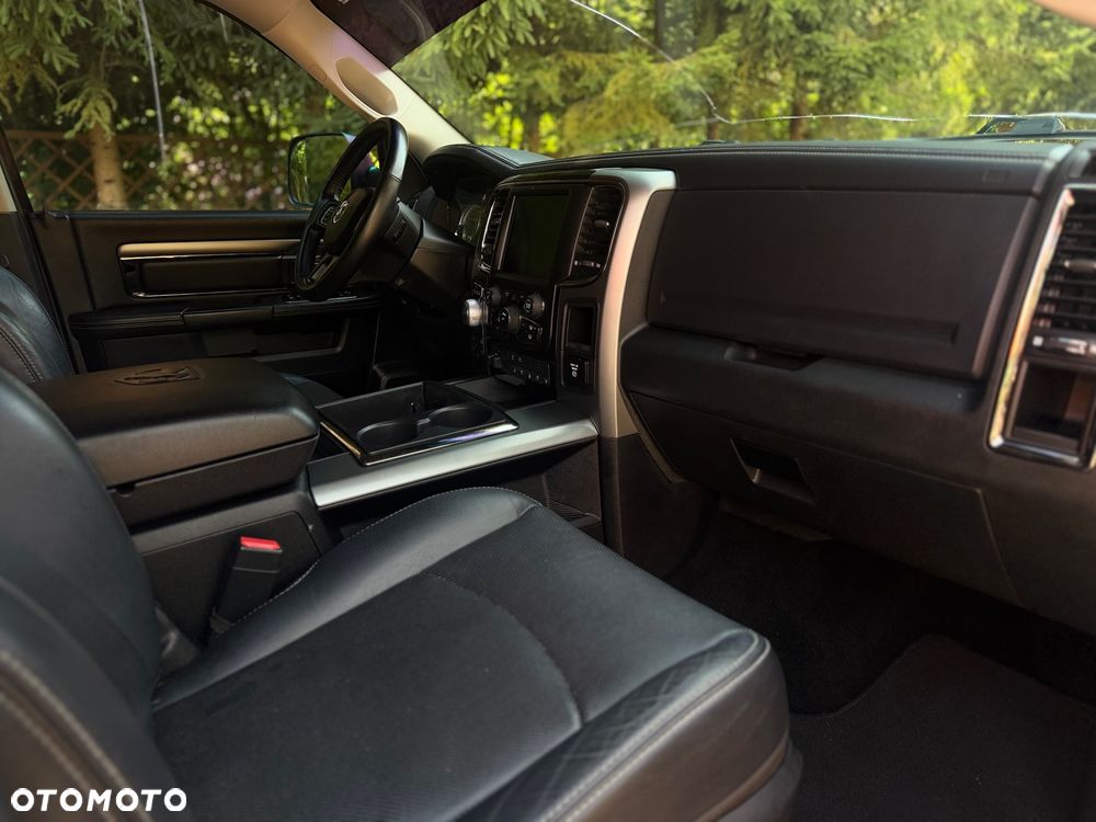 Dodge RAM 5.7 4x4 - 18