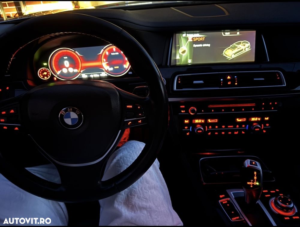 BMW Seria 7 740d xDrive - 22