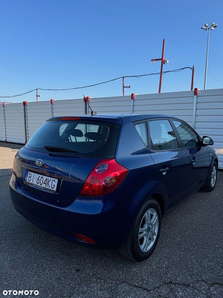 Kia Ceed 1.4 Comfort - 40