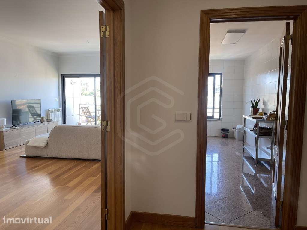 T3 para arrendar em condomínio com localização privilegiada junto P... - Grande imagem: 4/37