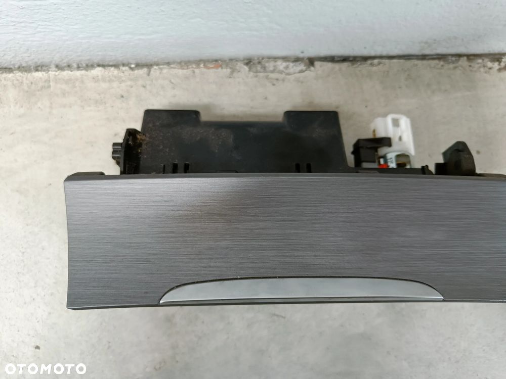 Schowek popielniczka VW Passat B7 CC 3C0863284K - 5