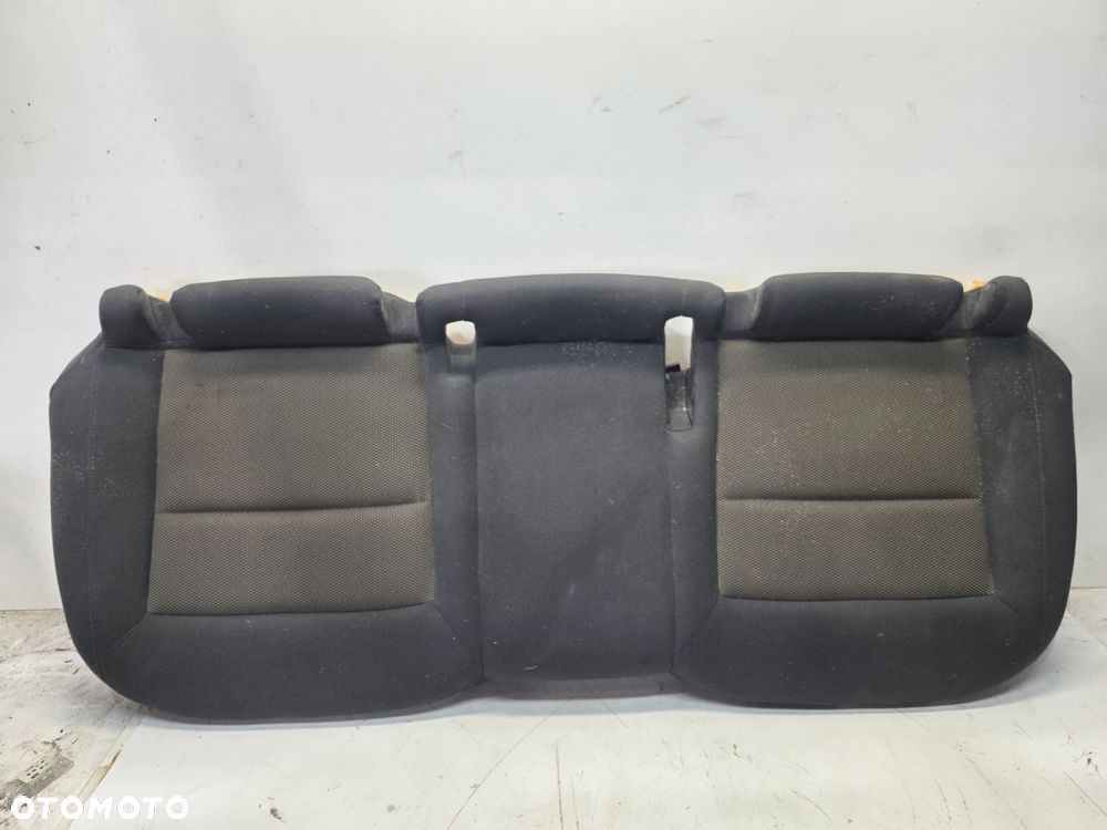KANAPA TYŁ MATERIAŁ AUDI Q3 8U 8U0885375 - 1