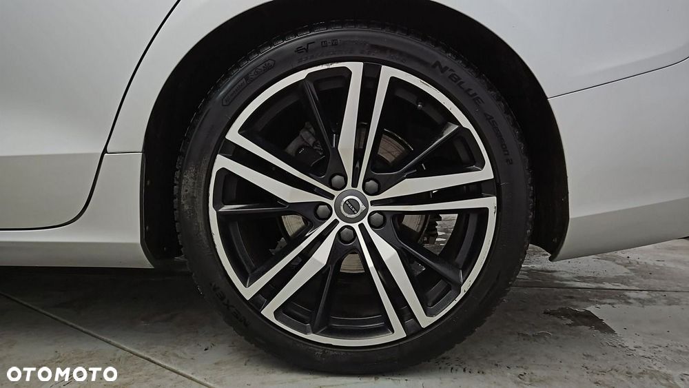 Volvo S60 B4 B R-Design - 26
