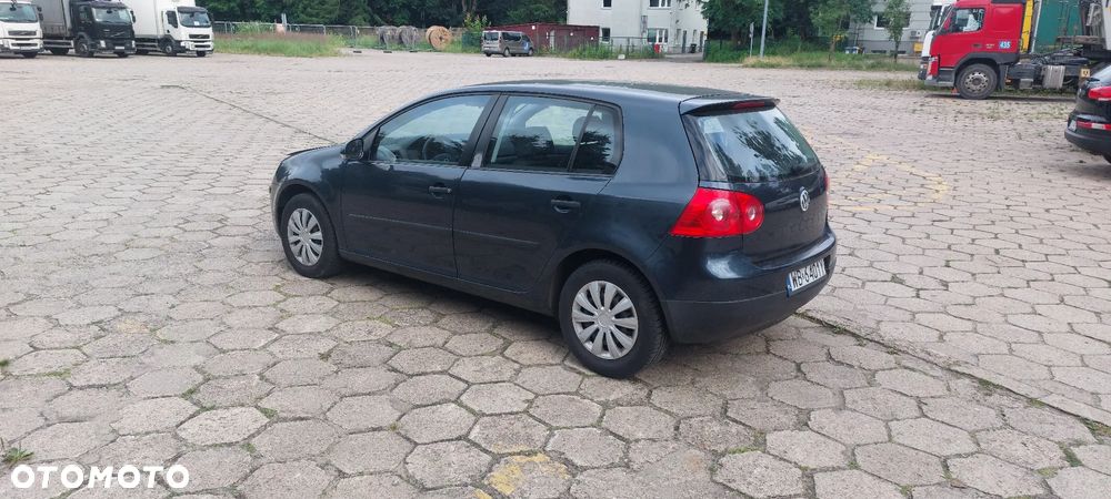 Volkswagen Golf - 2