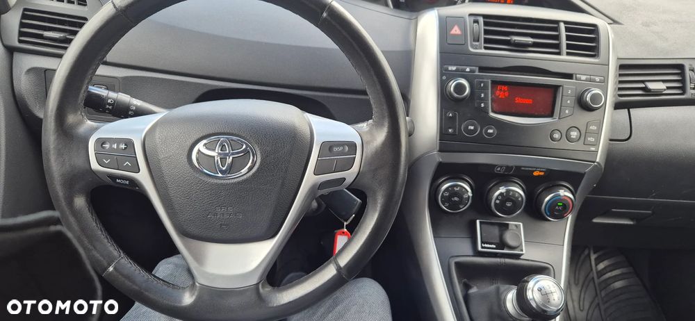 Toyota Verso 1.6 5-Sitzer - 9