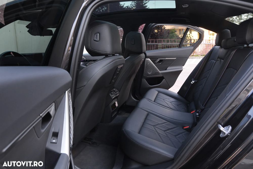 BMW Seria 5 520d Aut. - 13