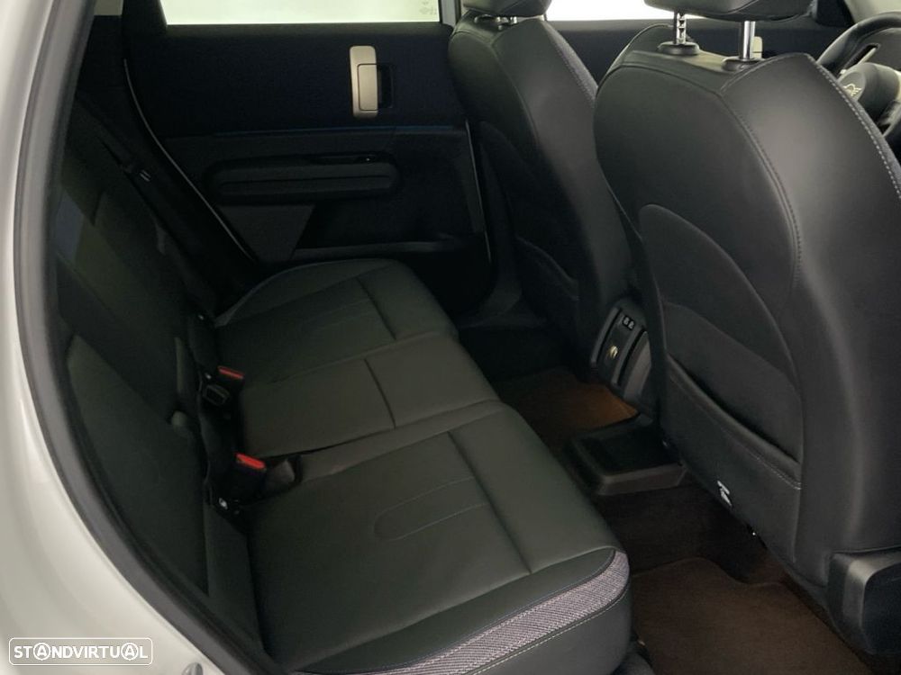 MINI Countryman D Classic - 24