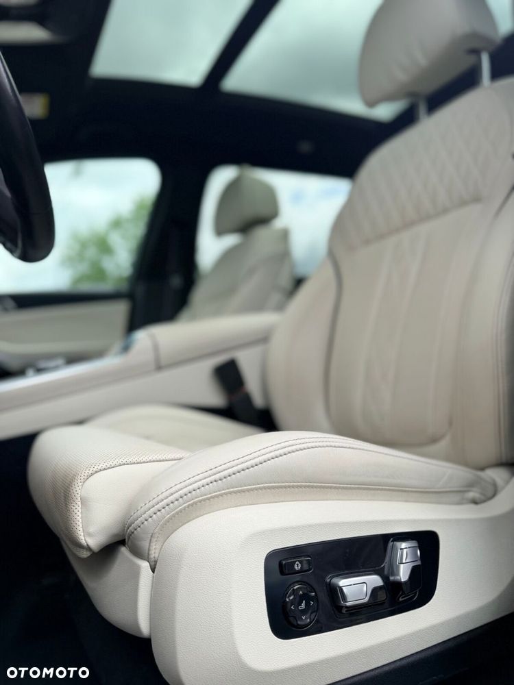 BMW X7 - 38