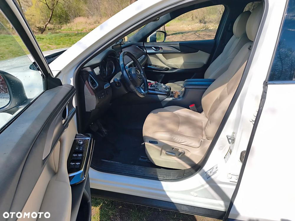 Mazda CX-9 - 12