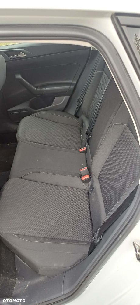 Volkswagen Polo 1.6 TDI SCR beats - 12