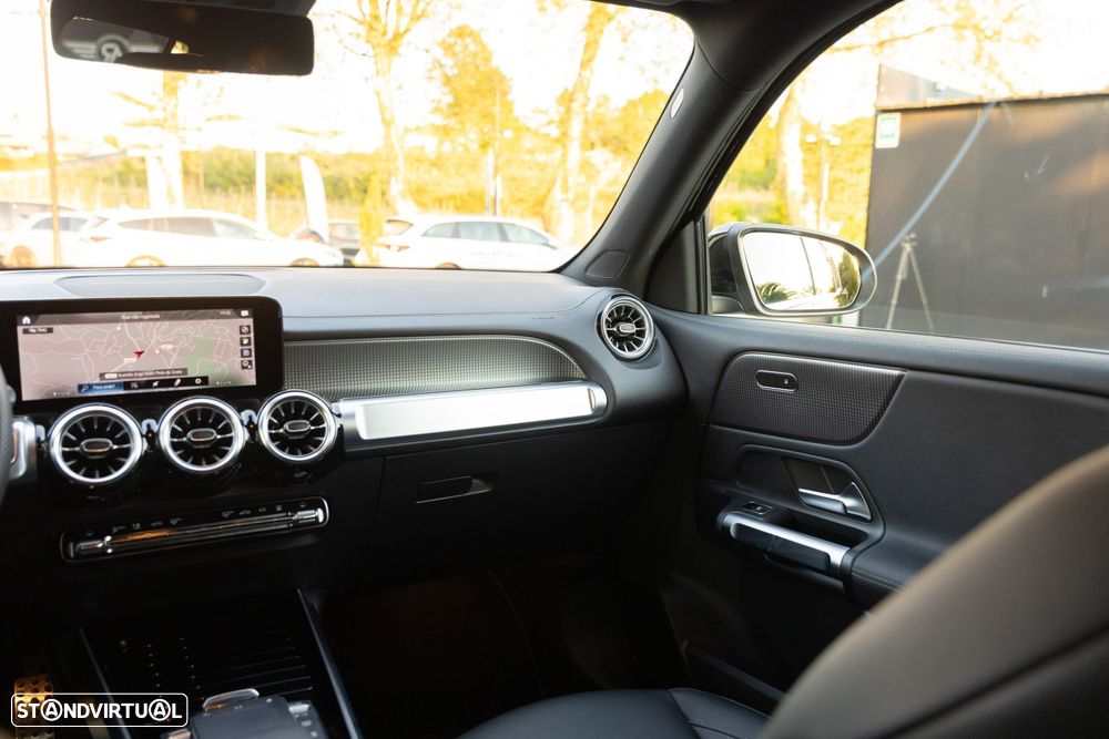 Mercedes-Benz EQB 300 4Matic AMG Line - 15