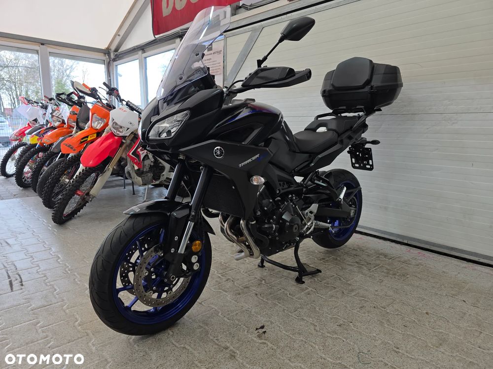 Yamaha MT - 8
