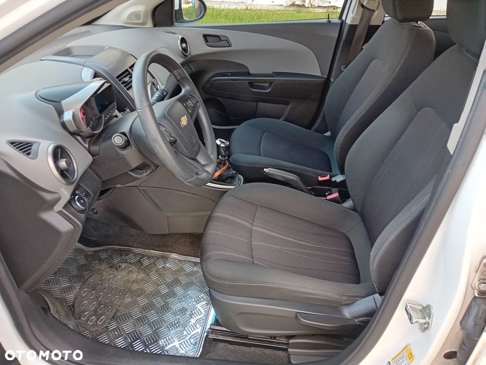 Chevrolet Aveo 1.2 LT+ - 13