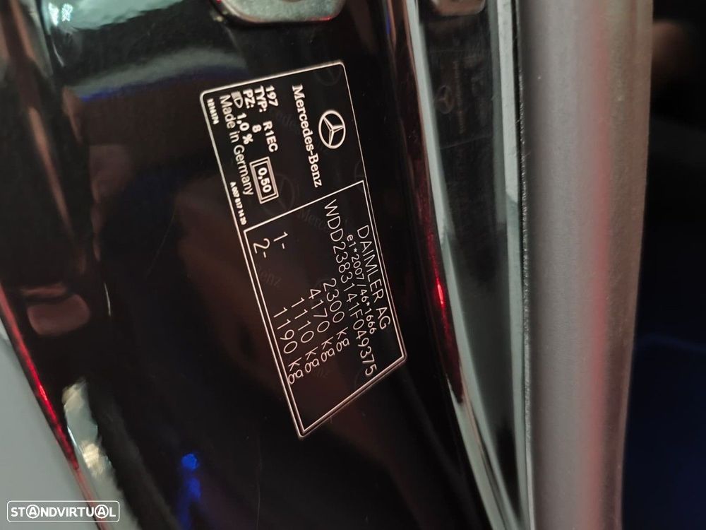 Mercedes-Benz E 220 - 25