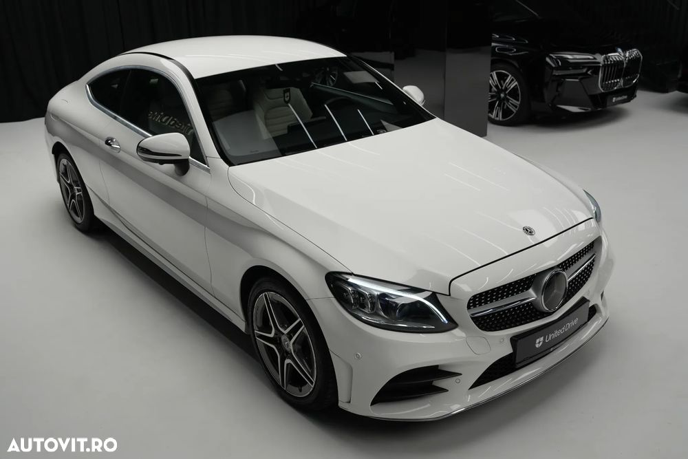 Mercedes-Benz C 400 4MATIC Coupe - 35