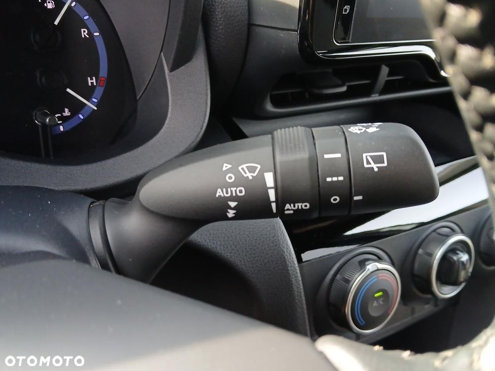 Toyota Yaris Cross 1.5 Comfort - 25
