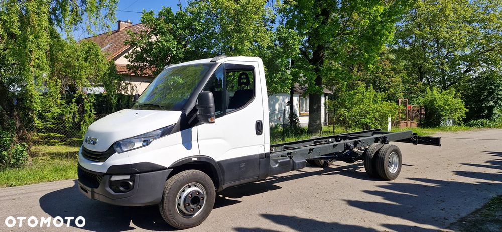 Iveco DAILY - 1