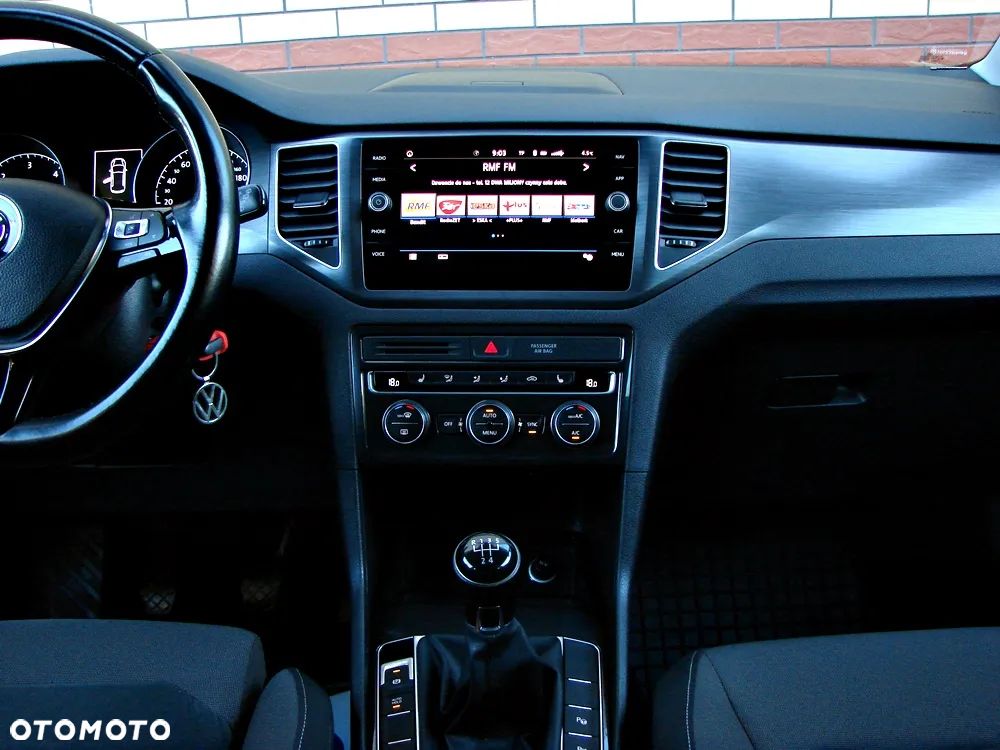 Volkswagen Golf Sportsvan VII SV 1.6 TDI Highline - 26