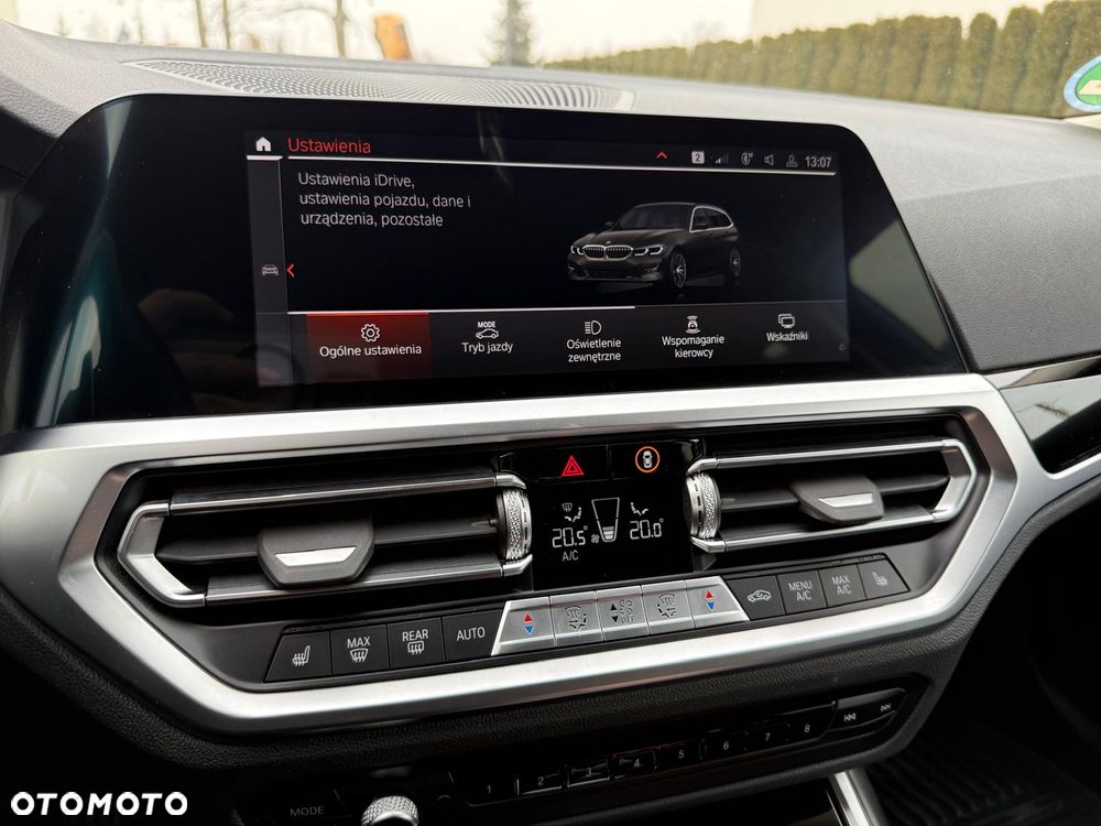 BMW Seria 3 320d Sport Line Shadow - 16