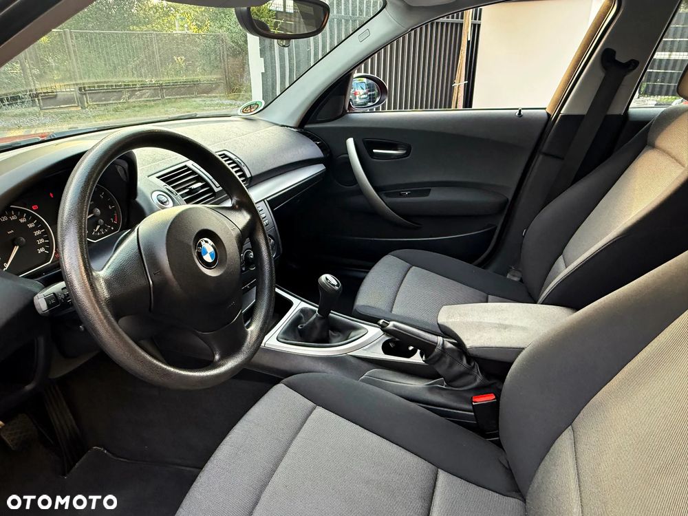 BMW Seria 1 - 10
