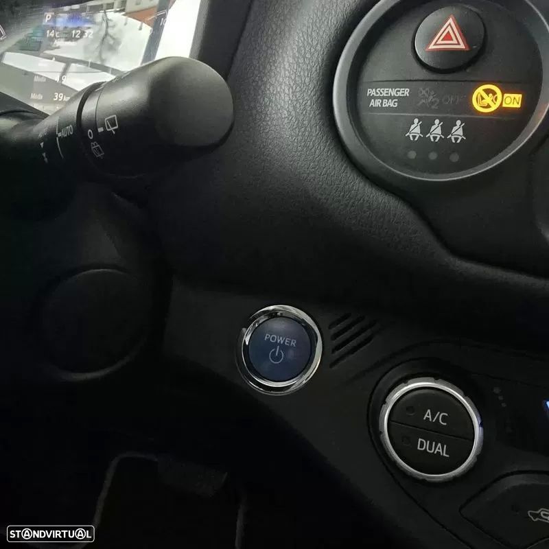 Toyota Yaris 1.5 HSD 20 Anos - 19