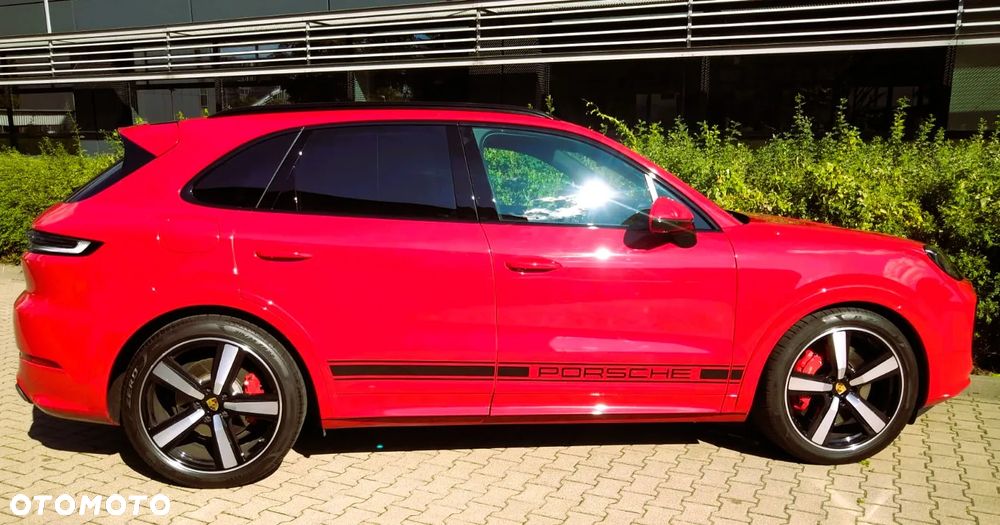 Porsche Cayenne Coupe GTS - 8