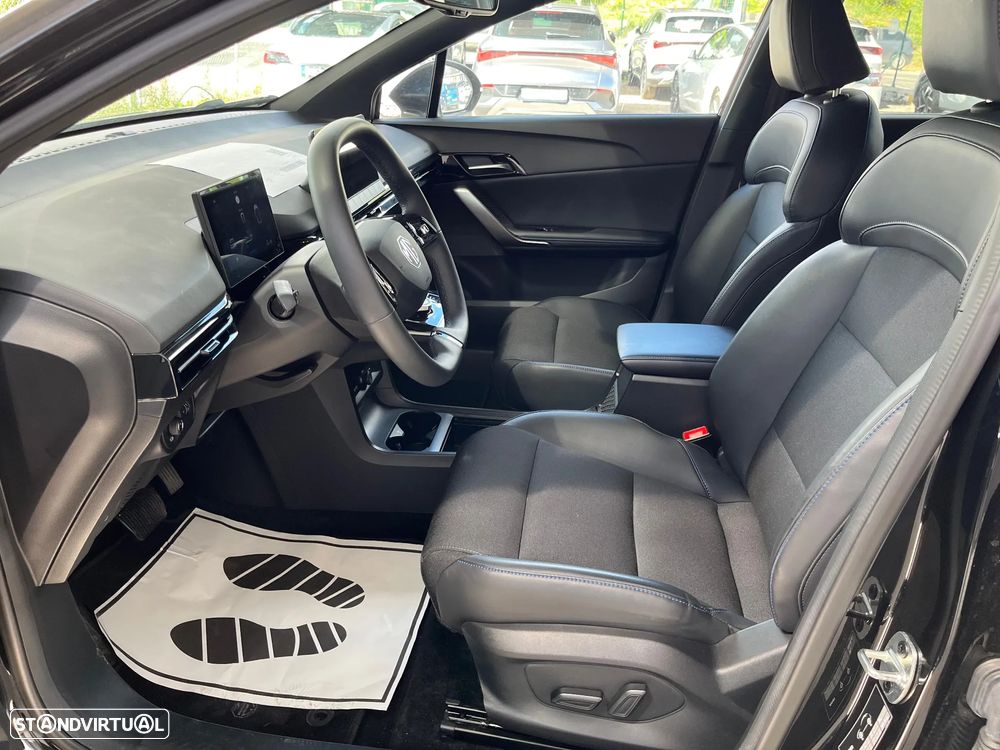 MG MG4 77 kWh Extended Range Luxury - 4