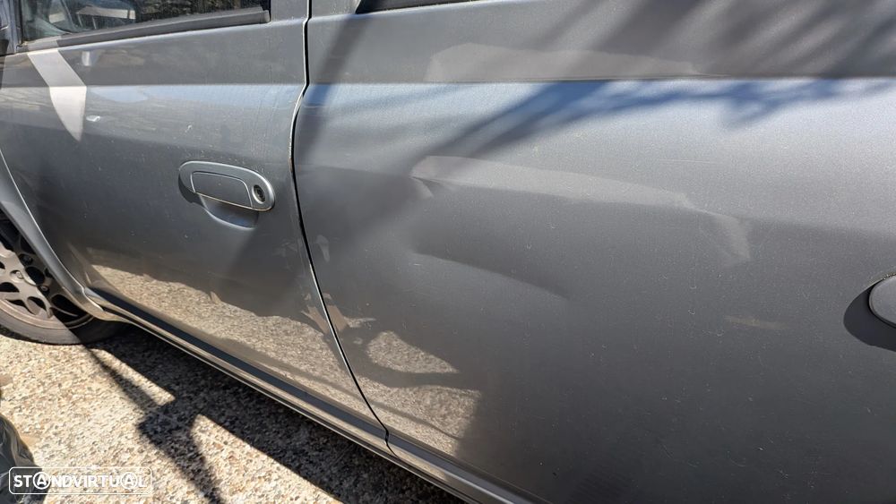 Toyota Yaris 1.0 Sol AC - 8