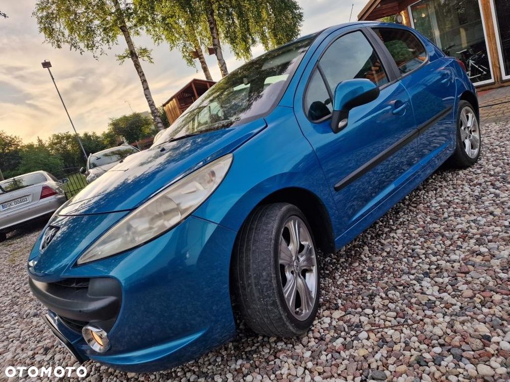 Peugeot 207 110 Sport - 1