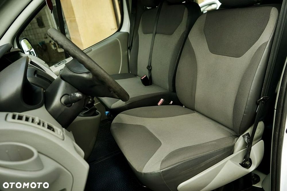 Renault Trafic - 15