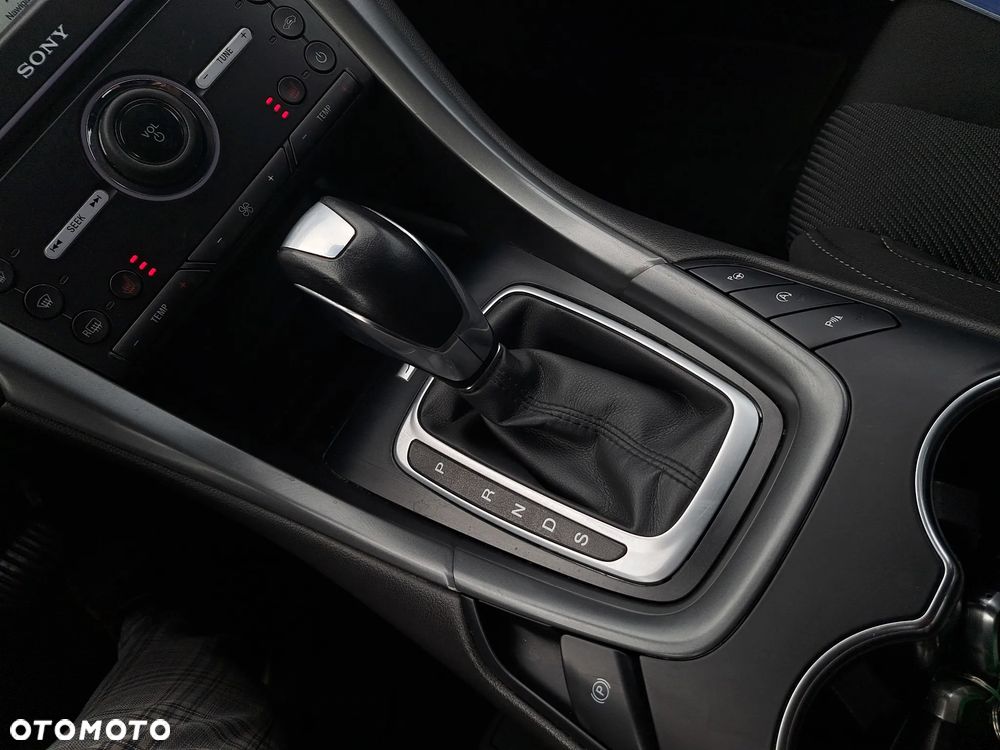 Ford Mondeo 2.0 TDCi Titanium PowerShift - 29