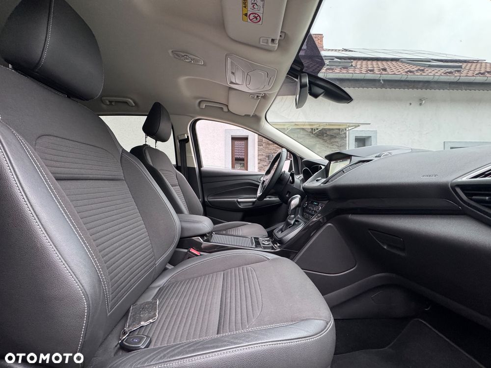 Ford Kuga 2.0 TDCi 4WD Titanium Plus - 28