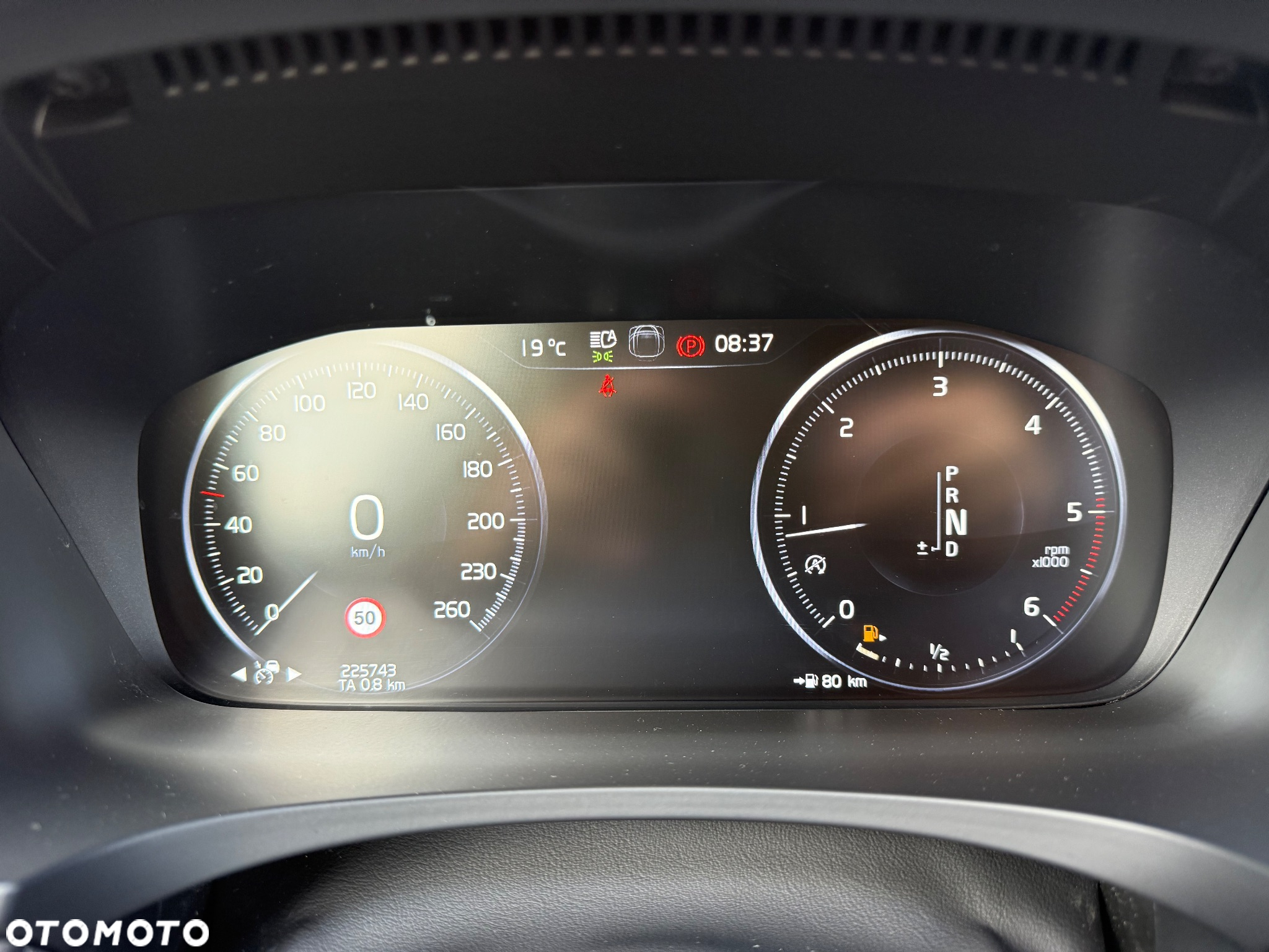 Volvo V90 Cross Country D4 AWD Geartronic Pro - 40