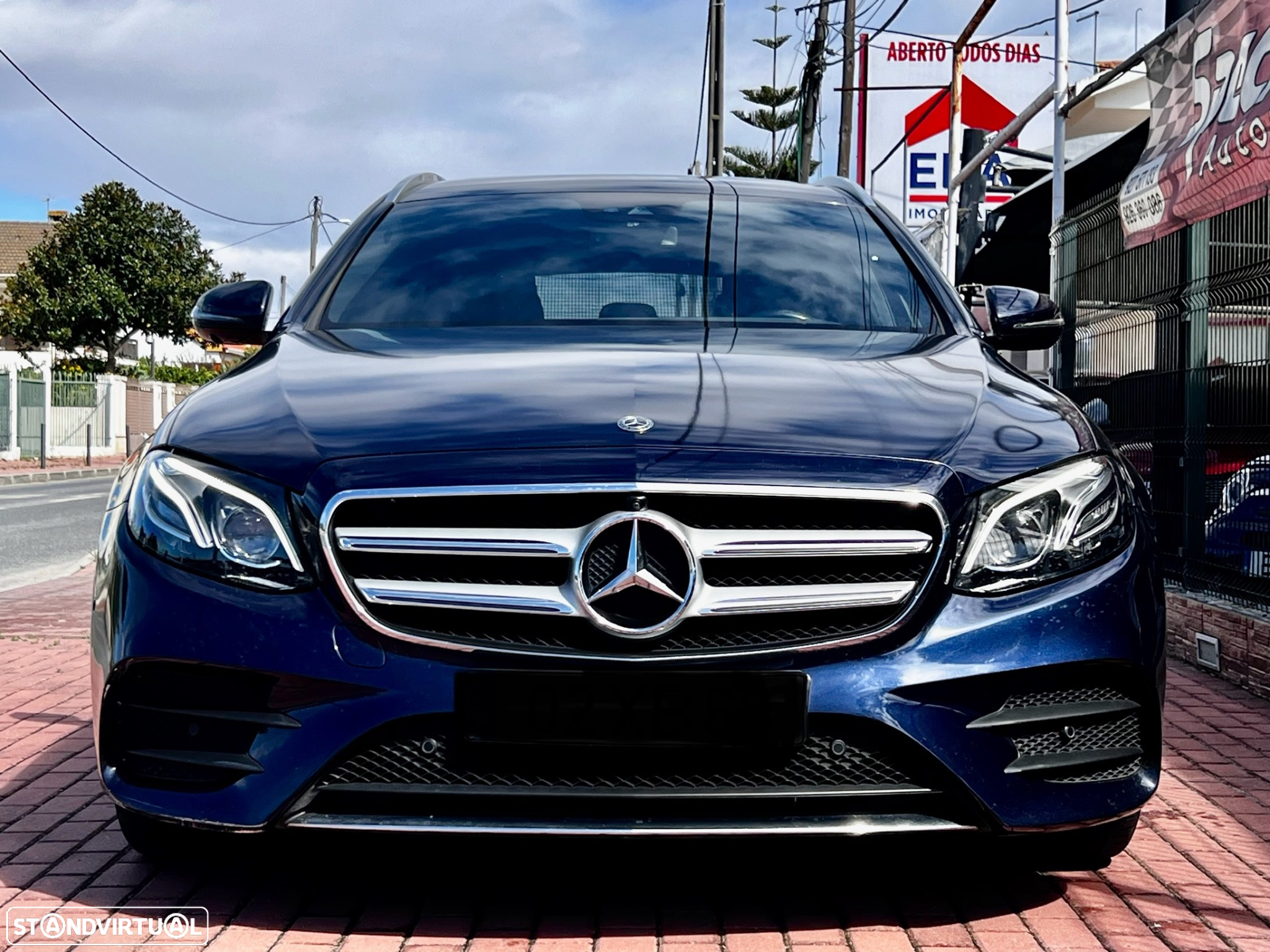 Mercedes-Benz E 220 d AMG - 2