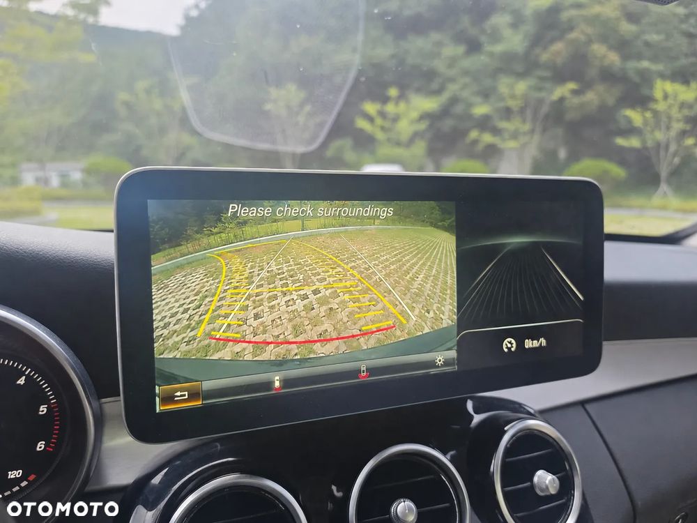 Mercedes-Benz Klasa C 220 d 4-Matic 9G-TRONIC - 14