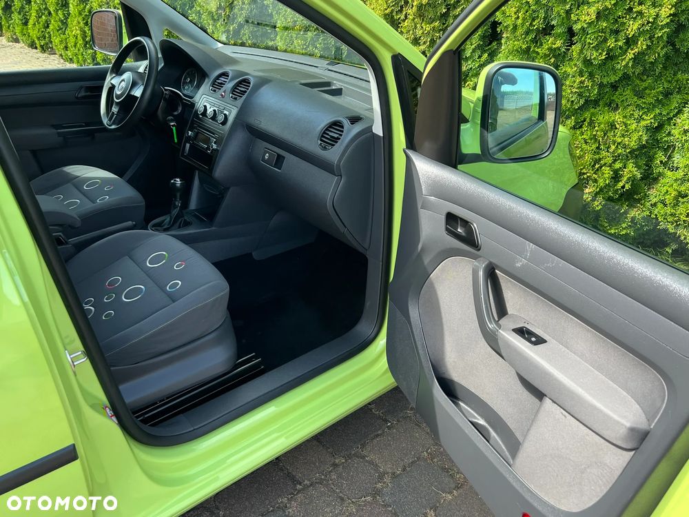 Volkswagen Caddy - 23
