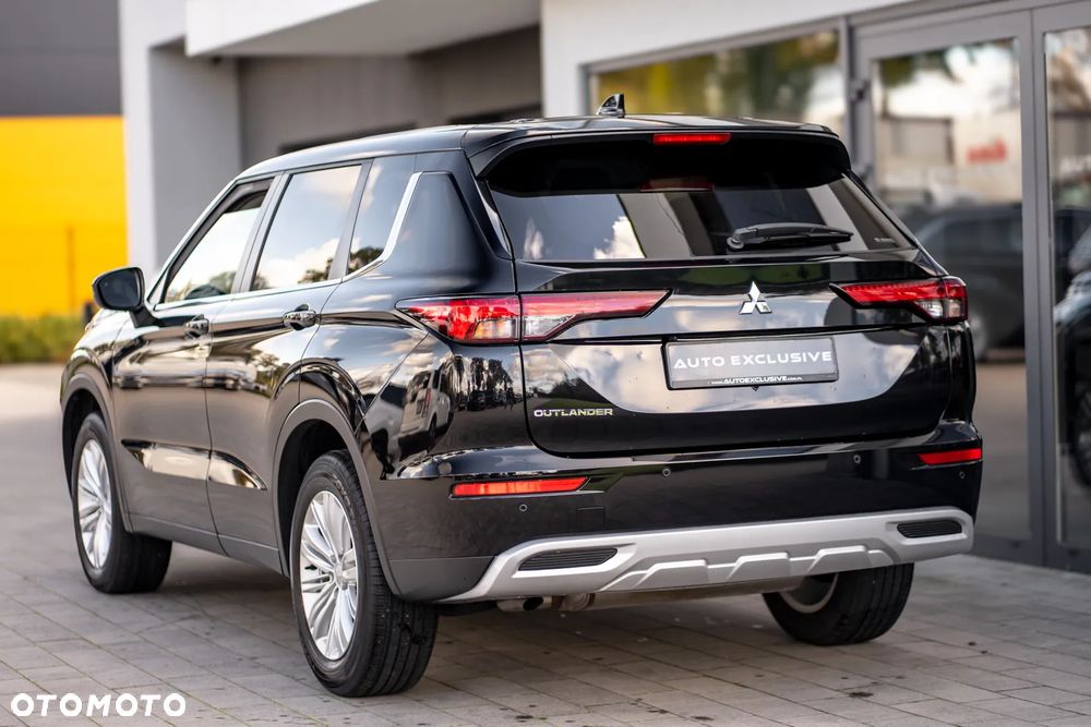 Mitsubishi Outlander - 21