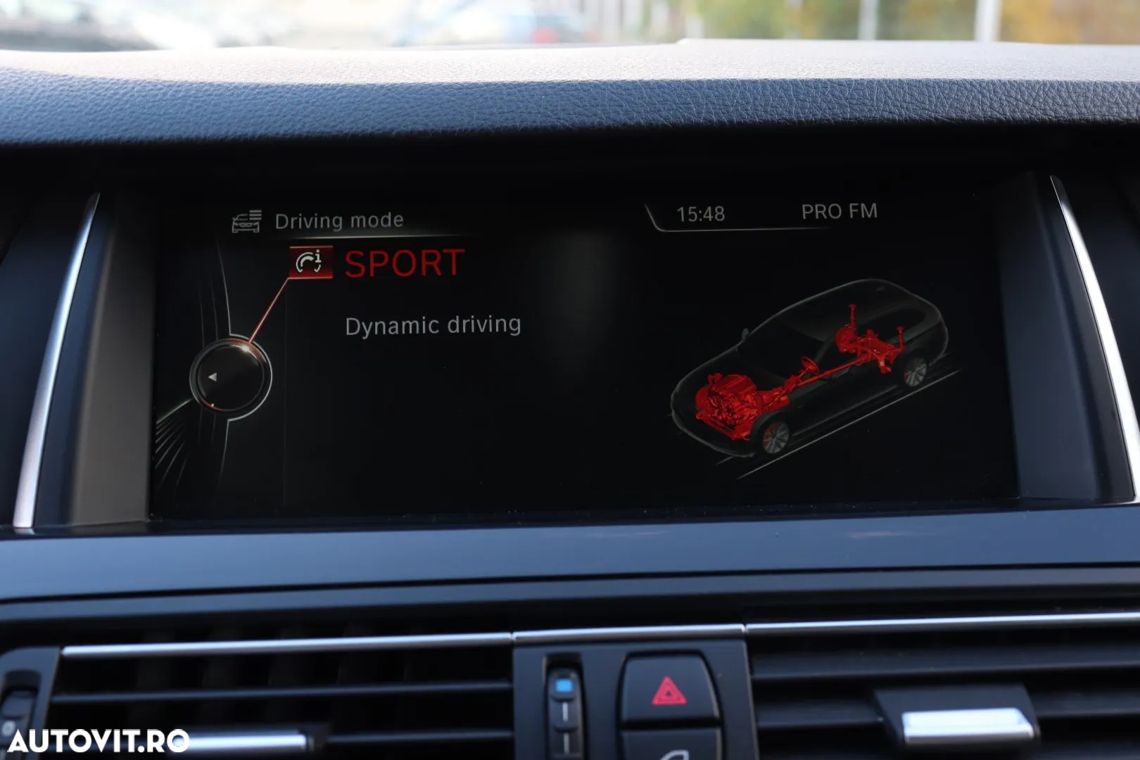 BMW Seria 5 520d - 28