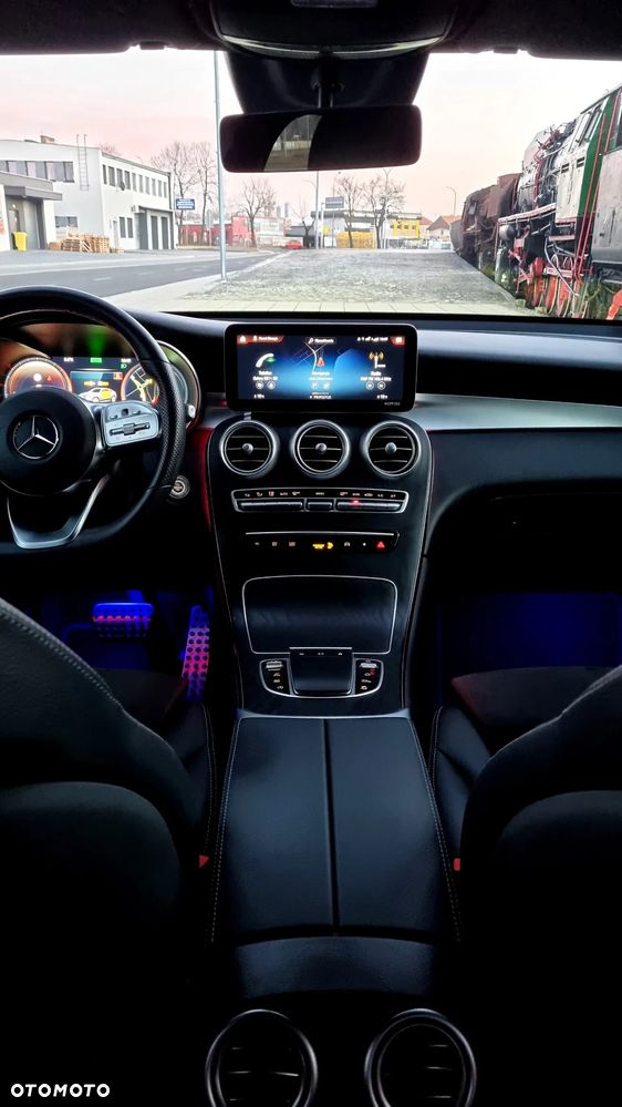 Mercedes-Benz GLC - 13