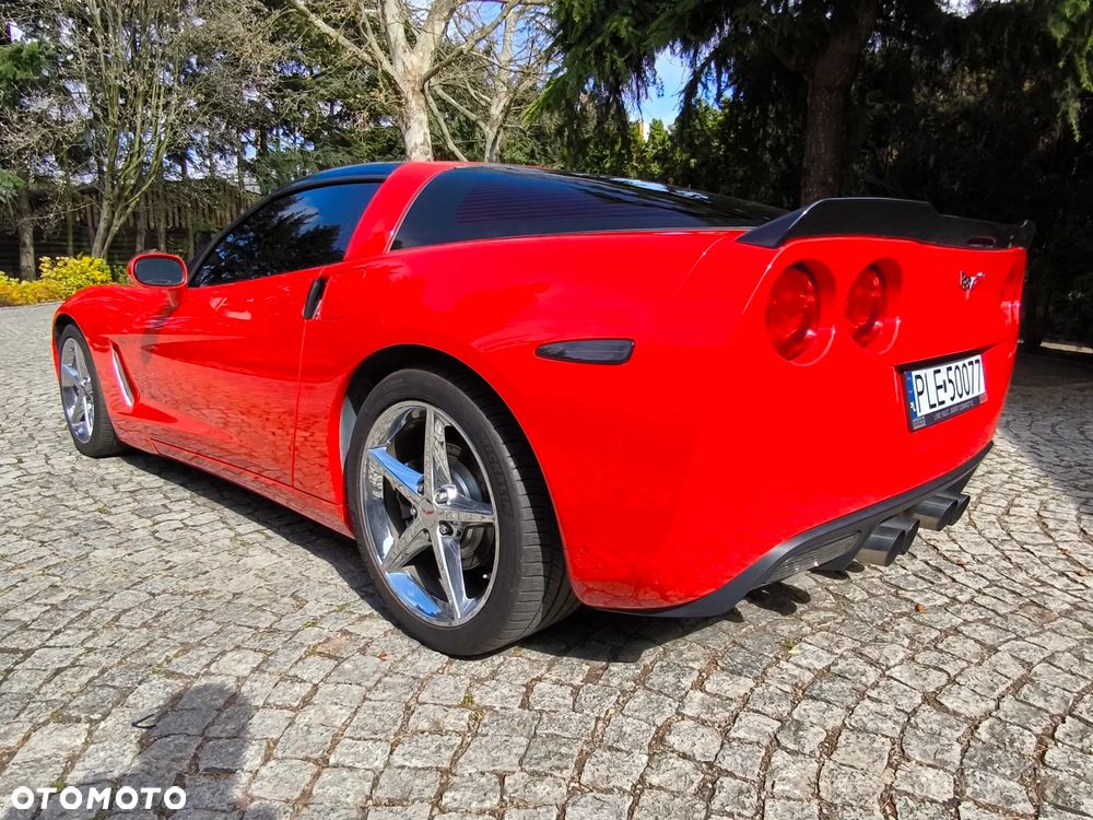 Chevrolet Corvette - 16