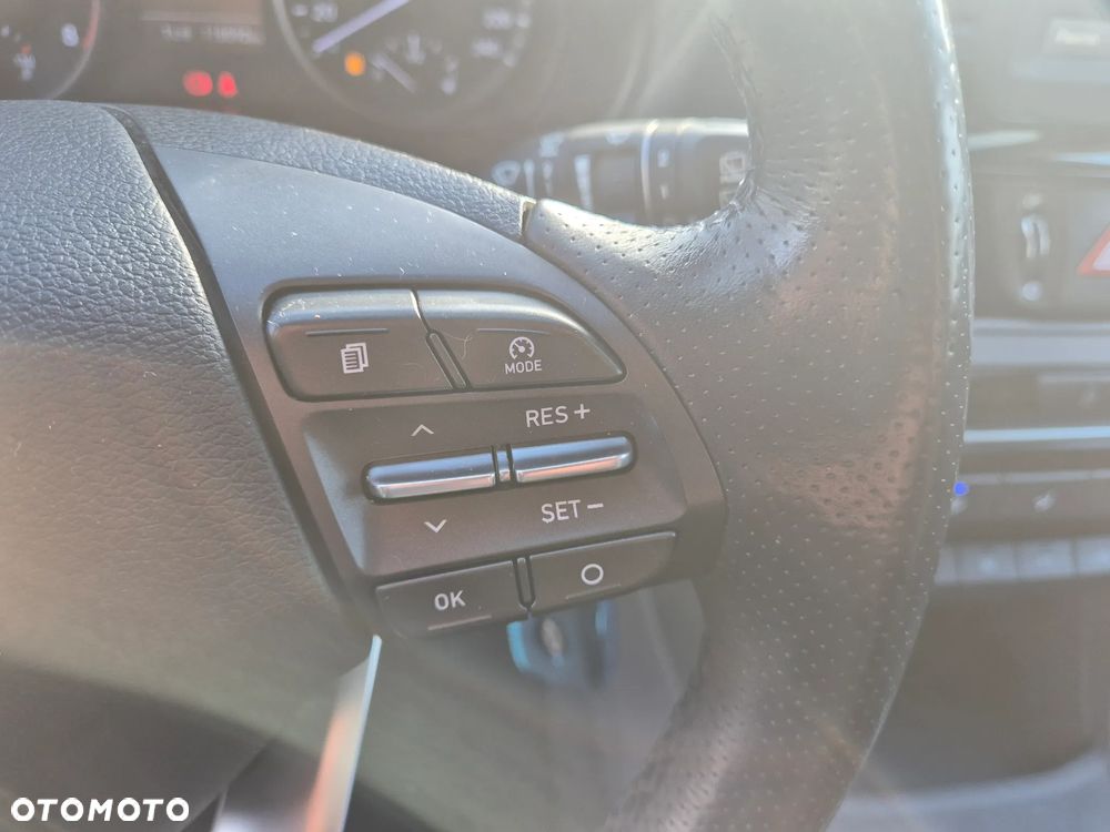 Hyundai i30 1.4 Passion - 23